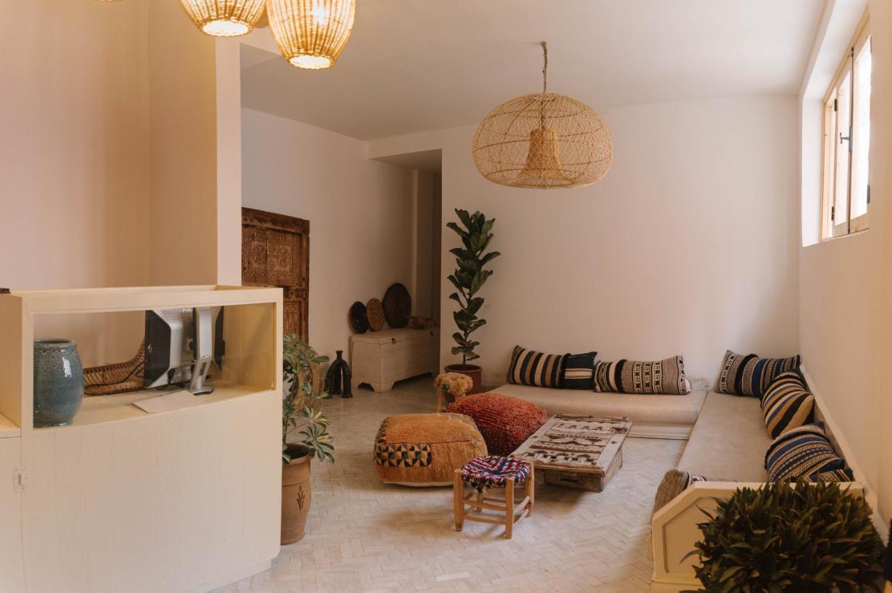 Blue Waves Boutique Hostel Tamraght Ngoại thất bức ảnh