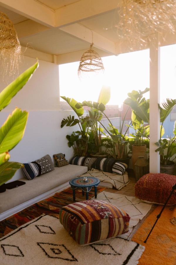 Blue Waves Boutique Hostel Tamraght Ngoại thất bức ảnh