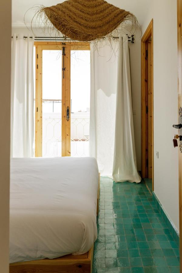 Blue Waves Boutique Hostel Tamraght Ngoại thất bức ảnh