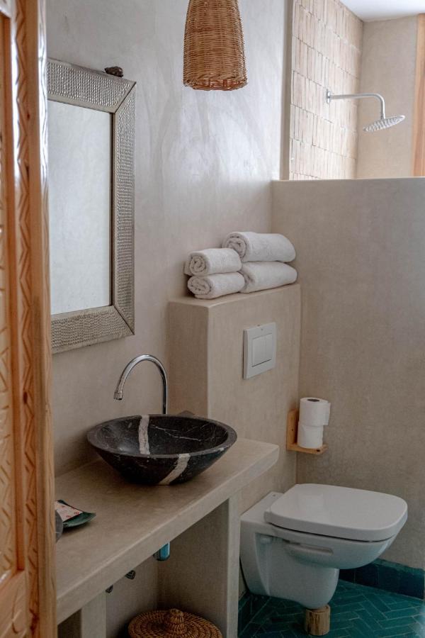 Blue Waves Boutique Hostel Tamraght Ngoại thất bức ảnh