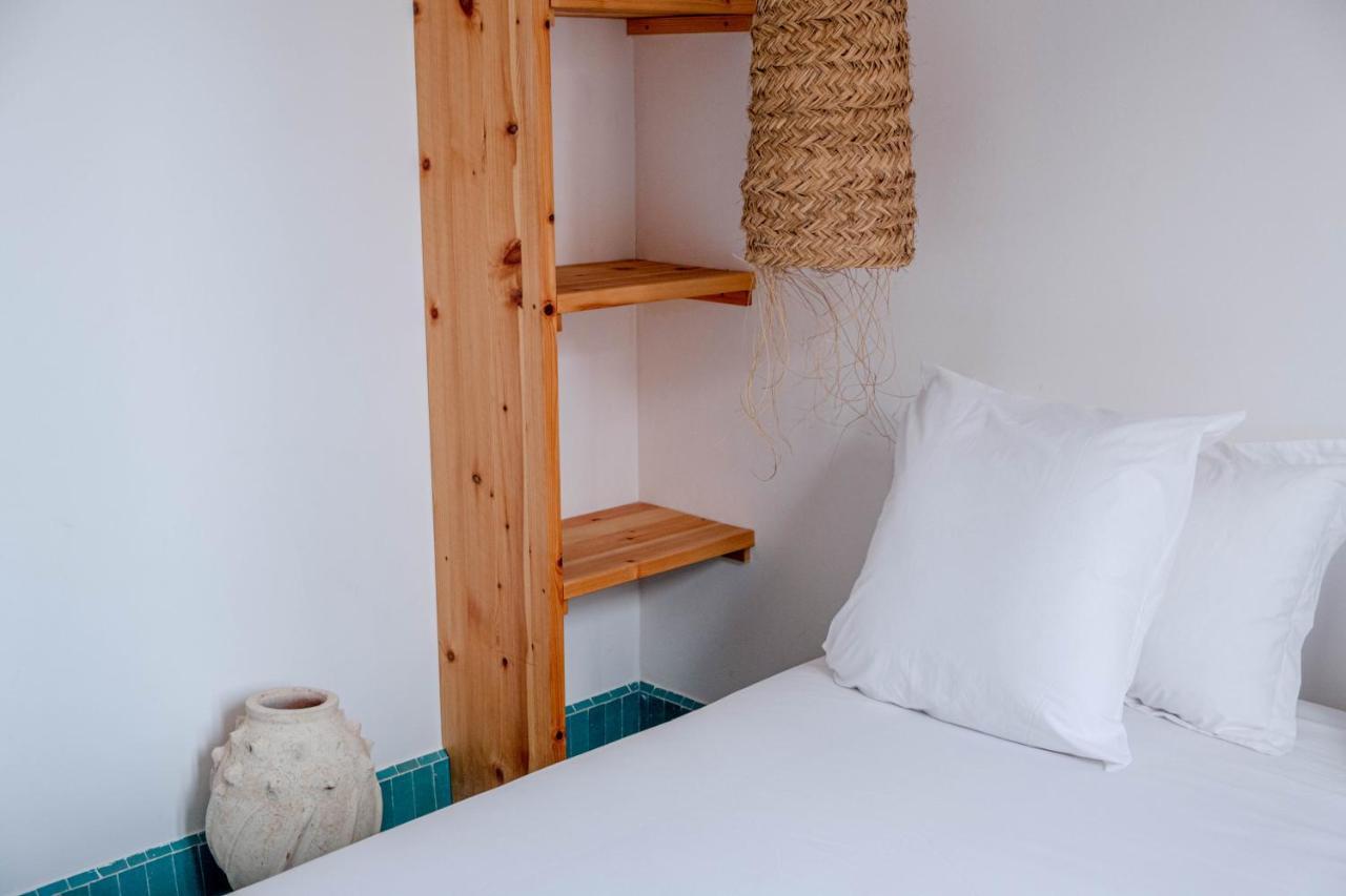 Blue Waves Boutique Hostel Tamraght Ngoại thất bức ảnh